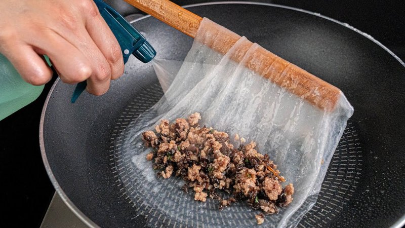 Cách làm nhân bánh cuốn chuẩn vị