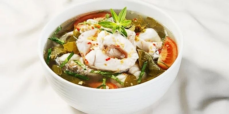 Canh chua cá lóc giải nhiệt