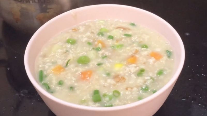 Cháo thịt băm rau củ đủ chất dinh dưỡng