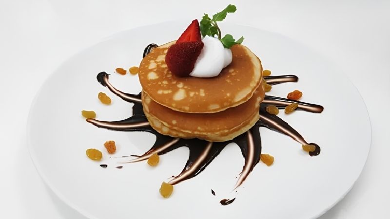 Món ngon cho trẻ em với bánh pancake chuối yến mạch